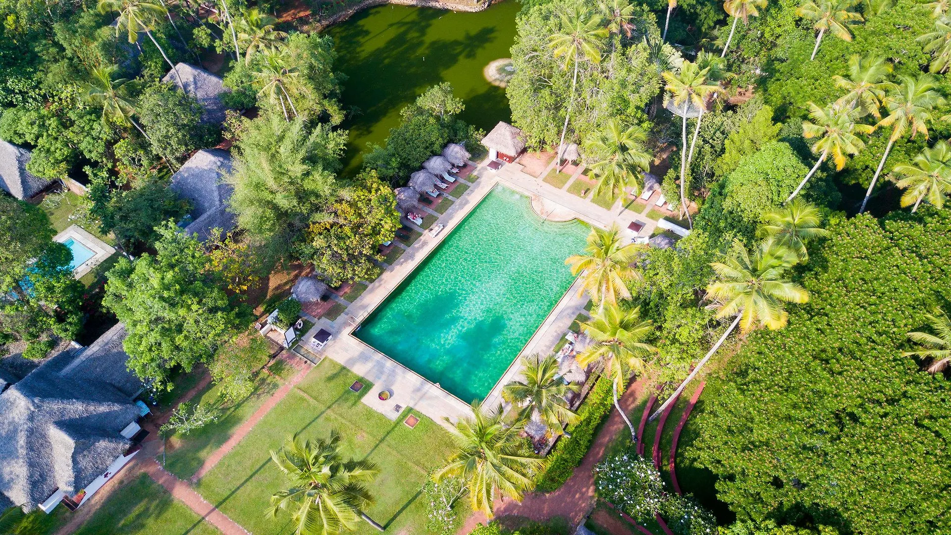 *****  Marari Beach Resort Alleppey - A Cgh Earth Experience Mararikulam India